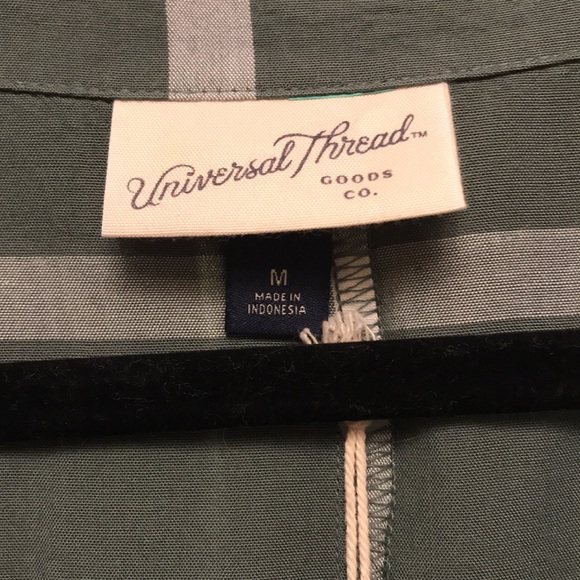 Universal Thread Top, Medium - Picture 2 of 6
